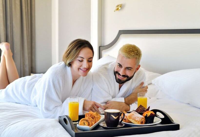 اتاق لوکس, Mövenpick Hotel Bahrain
