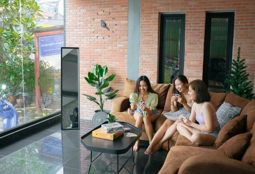 Номер Deluxe с Балконом, Tall Tree Kata Phuket