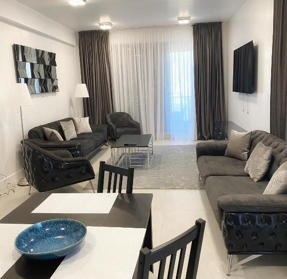 Апартаменты 1 Спальня с Террасой, Enjoy Life Apartments