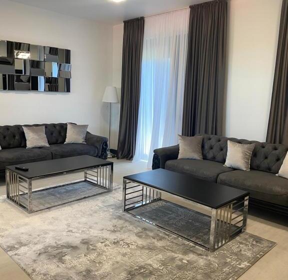 Апартаменты 1 Спальня с Балконом, Enjoy Life Apartments