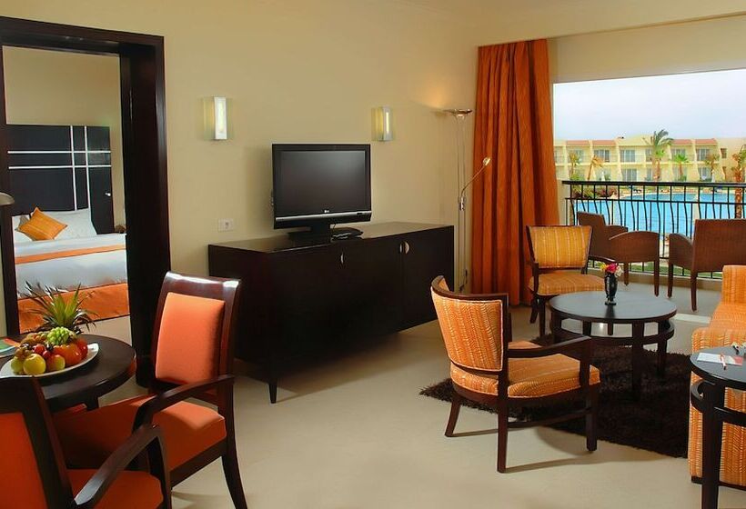 اتاق خانوادگی تودرتو, Doubletree By Hilton Sharm El Sheikh  Sharks Bay Resort