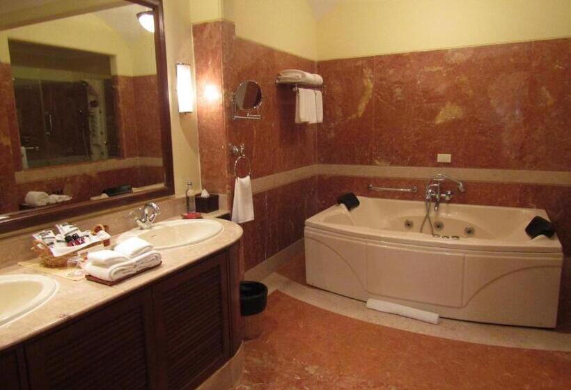 جناح سرير كينج, The Lalit Golf & Spa Resort Goa
