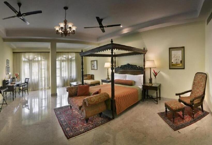 Люкс, The Lalit Golf & Spa Resort Goa
