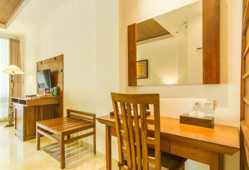 Номер Deluxe Вид на Бассейн, Villa Sonia Ubud