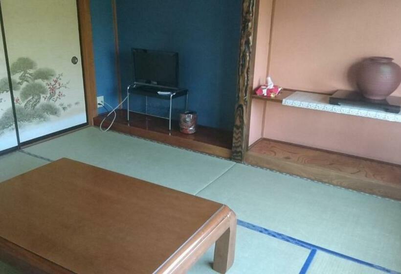 Четырехместный Номер Economy, Inn Yamanami