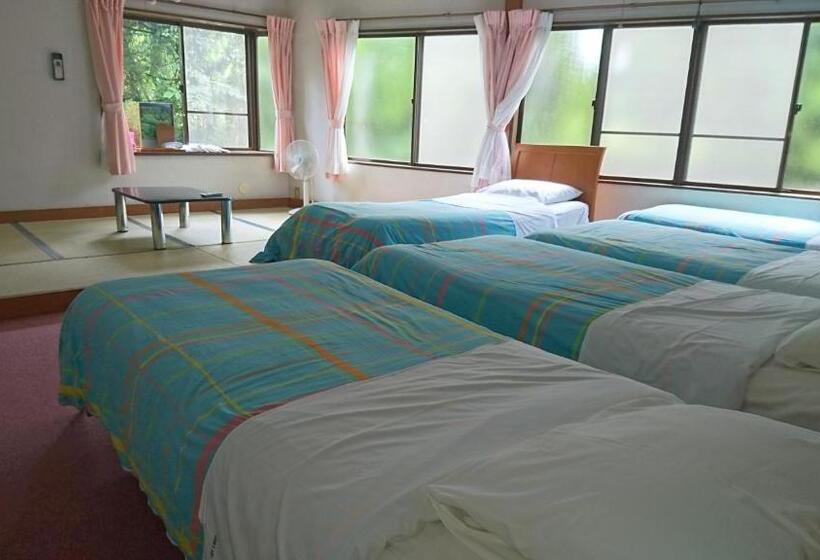 Семейный Номер, Inn Yamanami