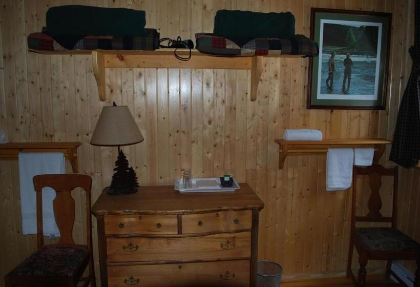 4인용 스탠다드 룸, Auberge De La Rivière Matapédia   Matapédia River Lodge