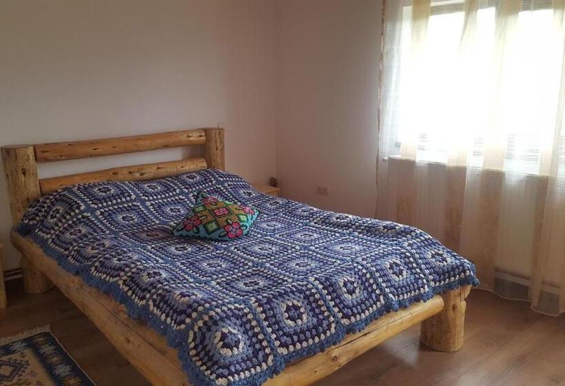 Номер Стандарт, Casa Din Piatra