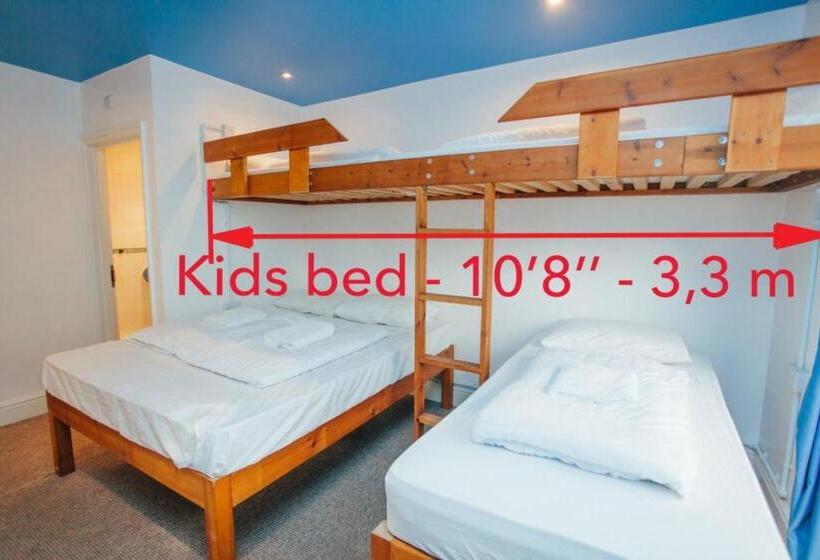 חדר משפחתי, Reef Lodge
