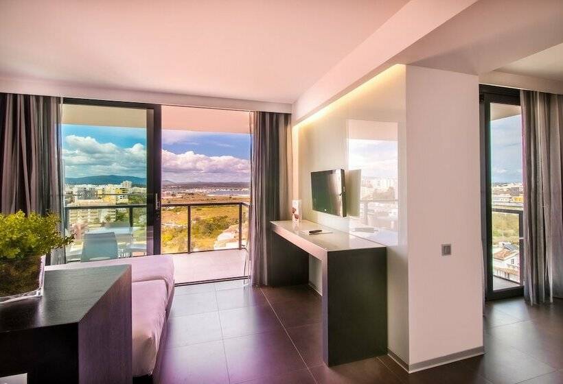 سوییت خانوادگی, Rr Hotel Da Rocha