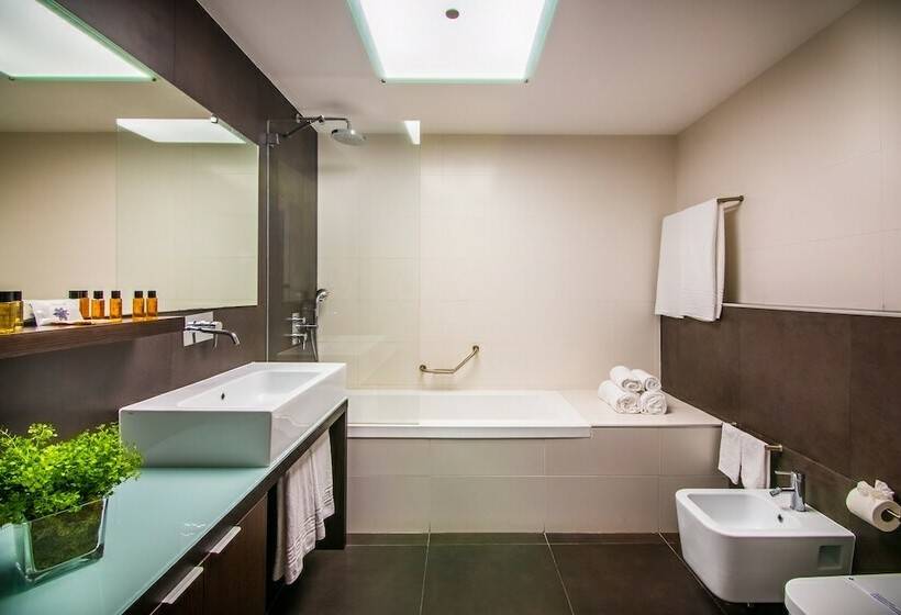 سوییت خانوادگی, Rr Hotel Da Rocha