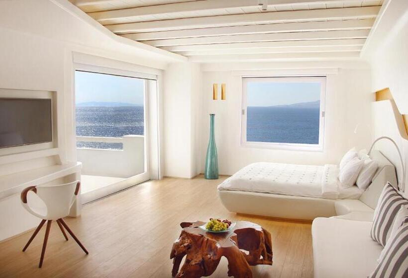 جناح مزود بجاكوزى, Cavo Tagoo Mykonos