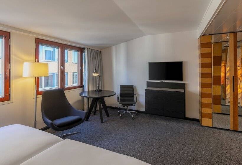 디럭스 룸, Hilton Stockholm Slussen