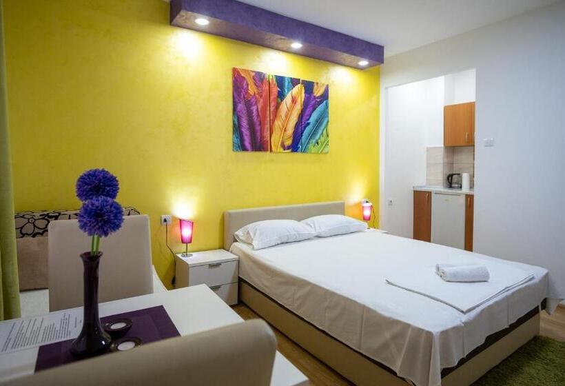 استودیوی استاندارد, Apartments Sweet Dreams