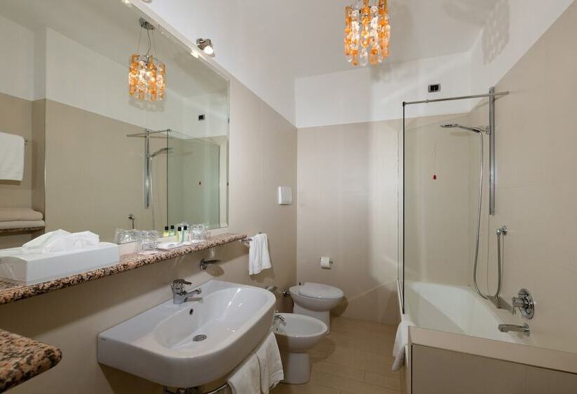Family Suite, Continental Wellness & Spa