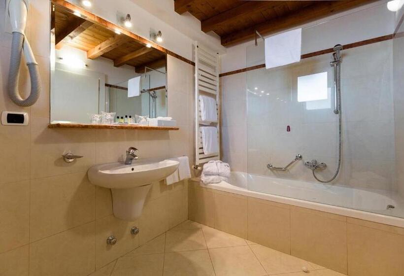 家庭小型套房, Continental Wellness & Spa