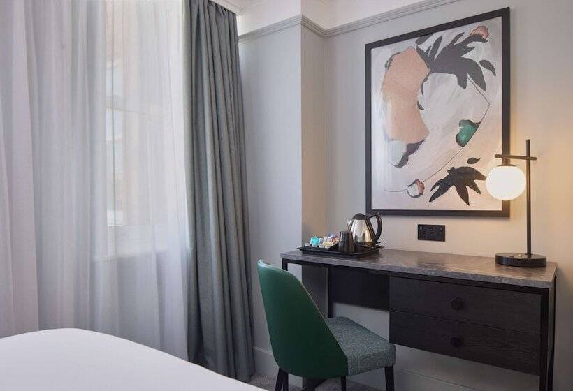 Номер Стандарт, Doubletree By Hilton Brighton Metropole