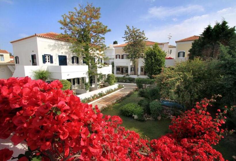 Студио Стандарт Вид на Сад, Nissia Traditional Residences Spetses