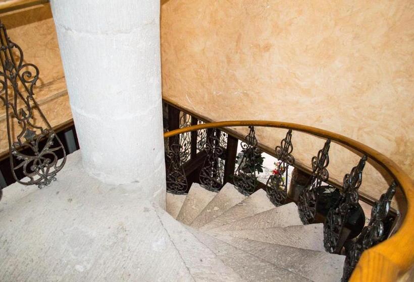 デラックススイート, Casa De La Loma