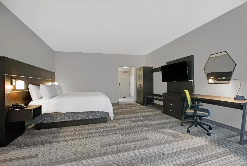 适合残疾人士使用的套间, Holiday Inn Express   Milwaukee Downtown, An Ihg