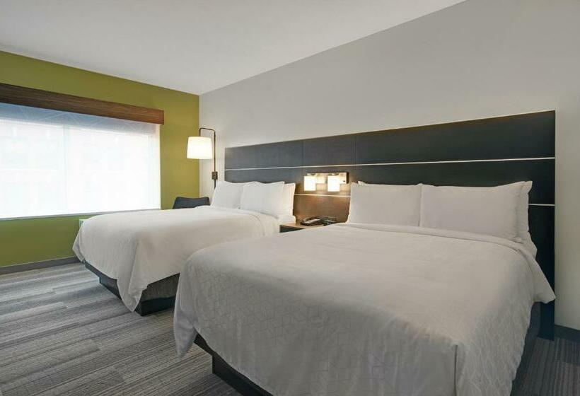 适合残疾人士使用的套间, Holiday Inn Express   Milwaukee Downtown, An Ihg