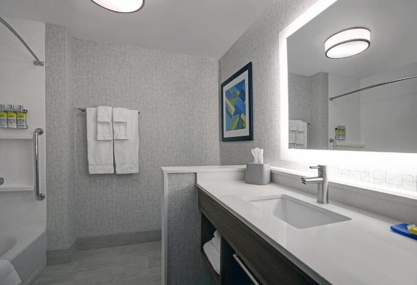 标准间, Holiday Inn Express   Milwaukee Downtown, An Ihg