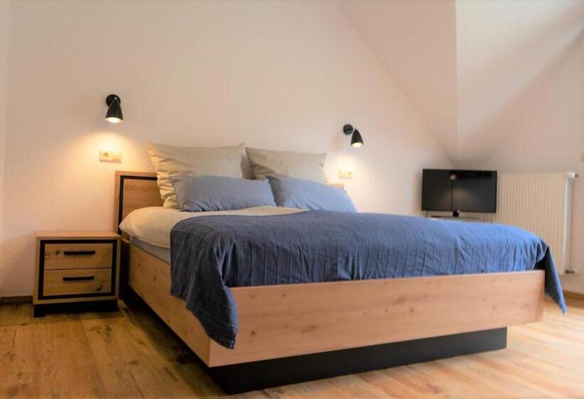 豪华海景房带阳台, Haus Moselliebe B&b