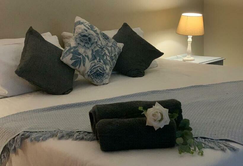 اتاق لوکس, Bread & Barrel Eureka Kimberley