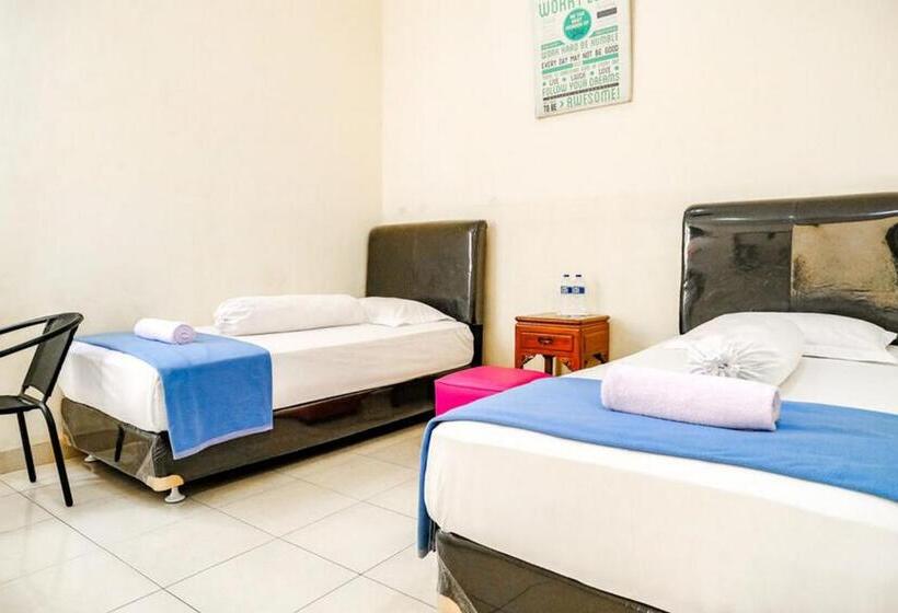 Номер Deluxe, Pondok Malabar Mitra Reddoorz