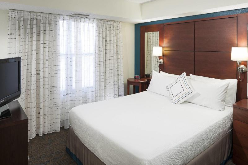 Люкс, Residence Inn Kansas City Overland Park