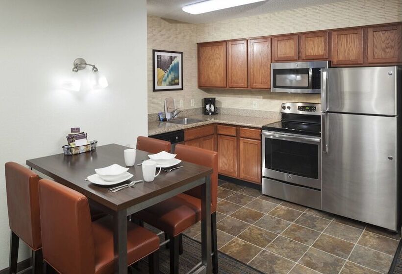 Люкс, Residence Inn Kansas City Overland Park