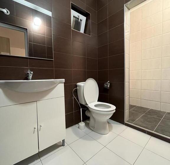 اتاق استاندارد سه نفره, Glow Guesthouse Costinesti