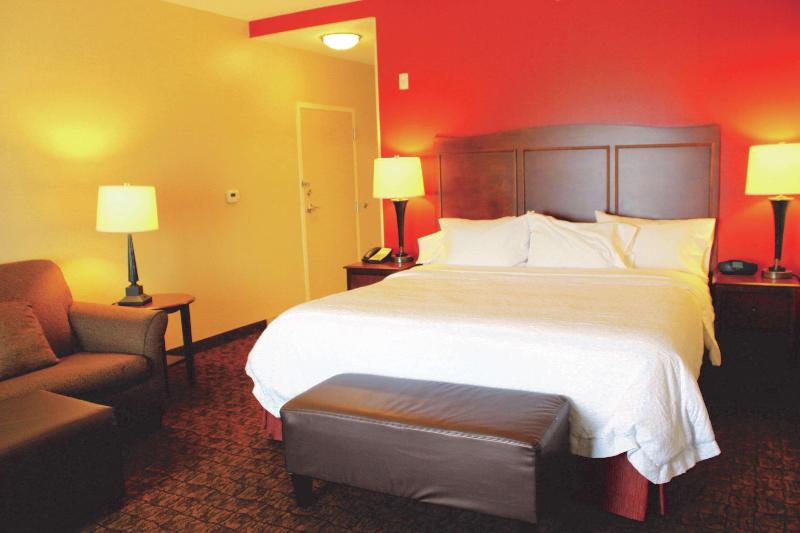 Номер Стандарт Адаптированный для Инвалидов, Country Inn & Suites By Radisson, Birch Run Frankenmuth, Mi