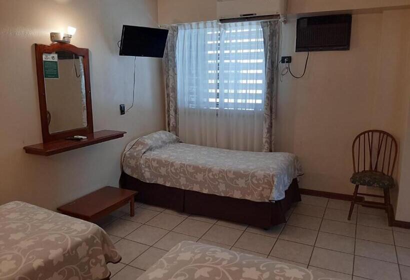 اتاق استاندارد سه نفره, Esmeralda Palace