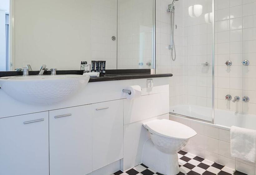 Апартаменты 1 Спальня, Mantra On Jolimont Melbourne