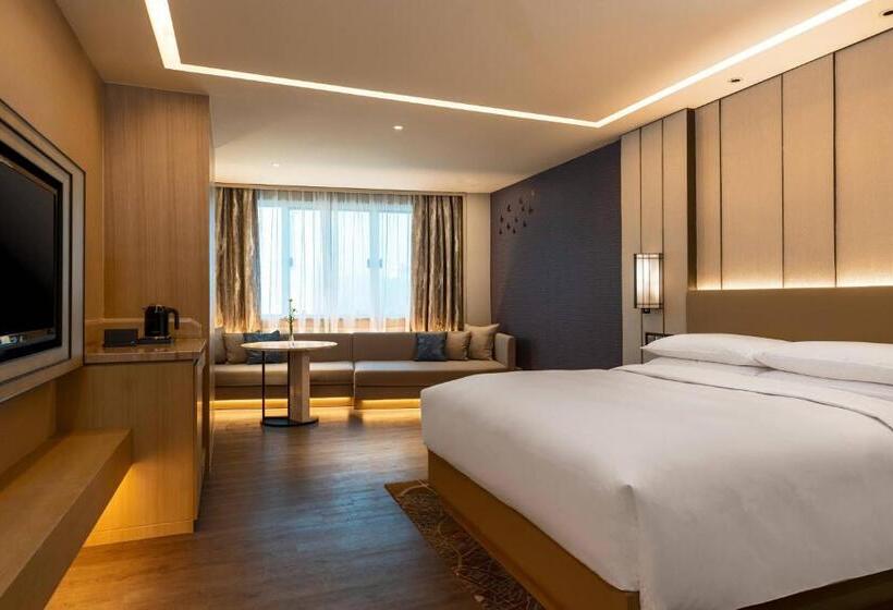 Номер Executive Кровать Кинг, Renaissance Shenzhen Luohu