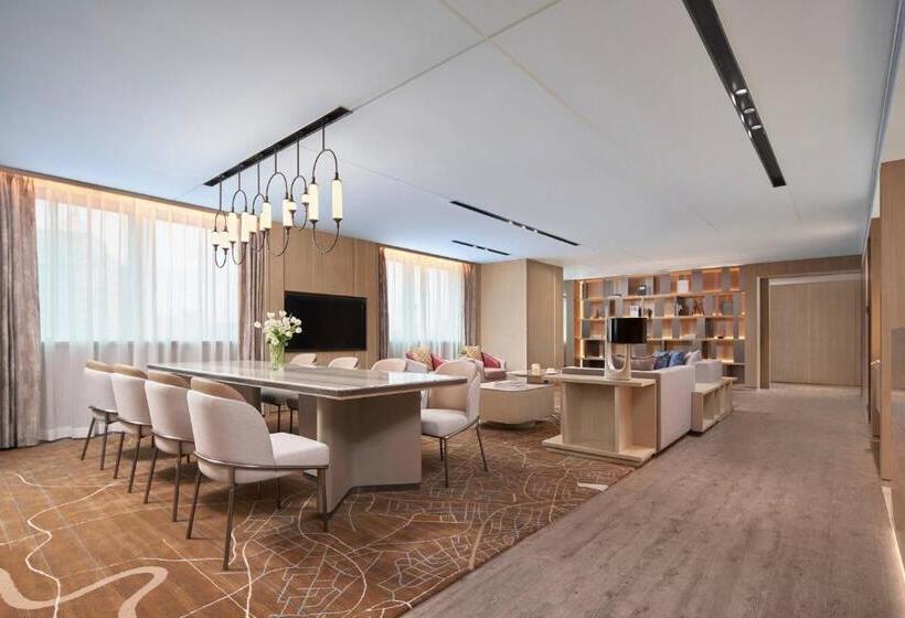 Президентский Люкс, Renaissance Shenzhen Luohu