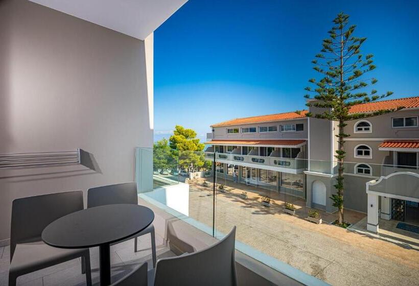 Номер Deluxe, Alexandra Beach Resort & Spa