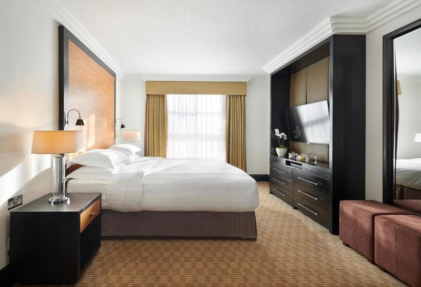 سوئیت پریمیوم, Hyatt Regency London The Churchill