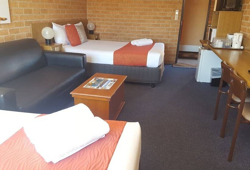 Четырехместный Номер Deluxe, Royal Palms Motor Inn