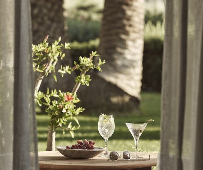 Номер Deluxe, Yria Island Boutique Hotel & Spa