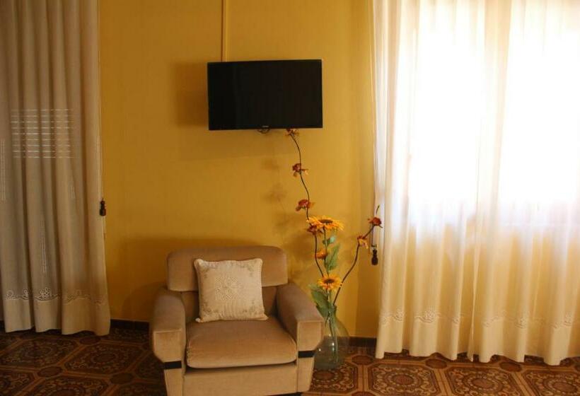 四人标准间, B&b President Palace