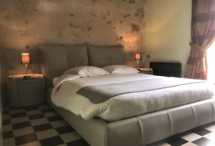 Полулюкс Вид на Сад, Auberge Du Manet