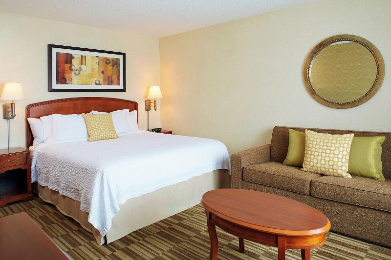 Стандартный Номер Кровать Кинг, Courtyard Boston Natick