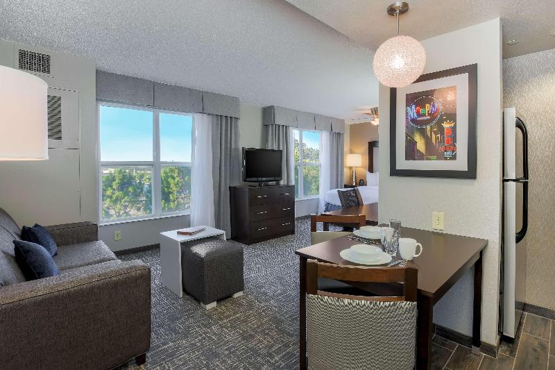 带大床的标准工作室, Homewood Suites Southwind   Hacks Cross