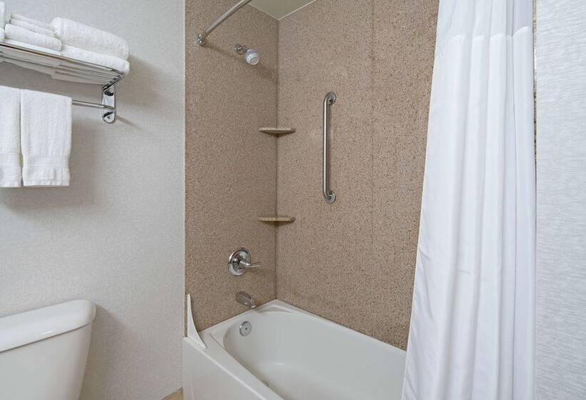 스탠다드 룸, Hampton Inn & Suites Bremerton