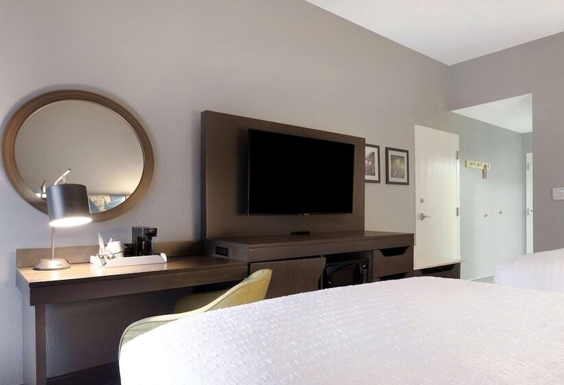 Номер Стандарт 2 Двуспальные Кровати, Hampton Inn Natchitoches