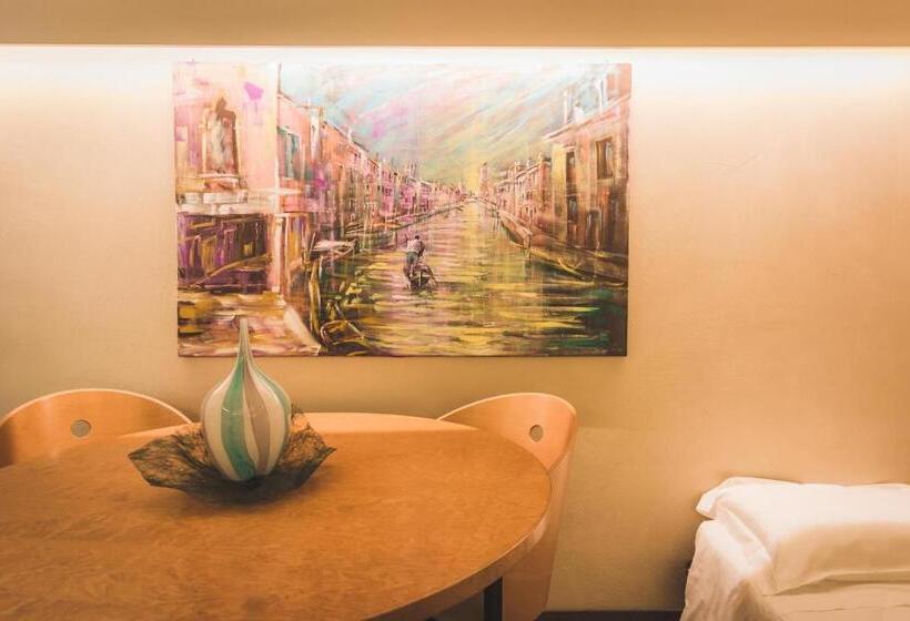 Полулюкс, Park Hotel Ai Pini & Restaurant Ai Pini