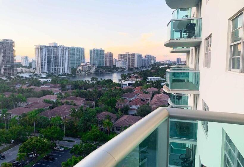 침실 1개 발코니 아파트, Beach Apartment At Condo