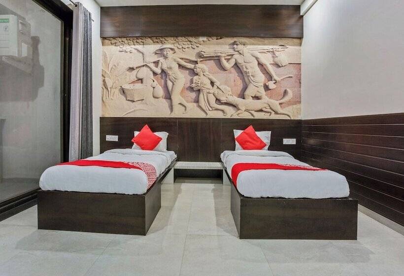 Номер Стандарт, O Siddhivinayak Grand